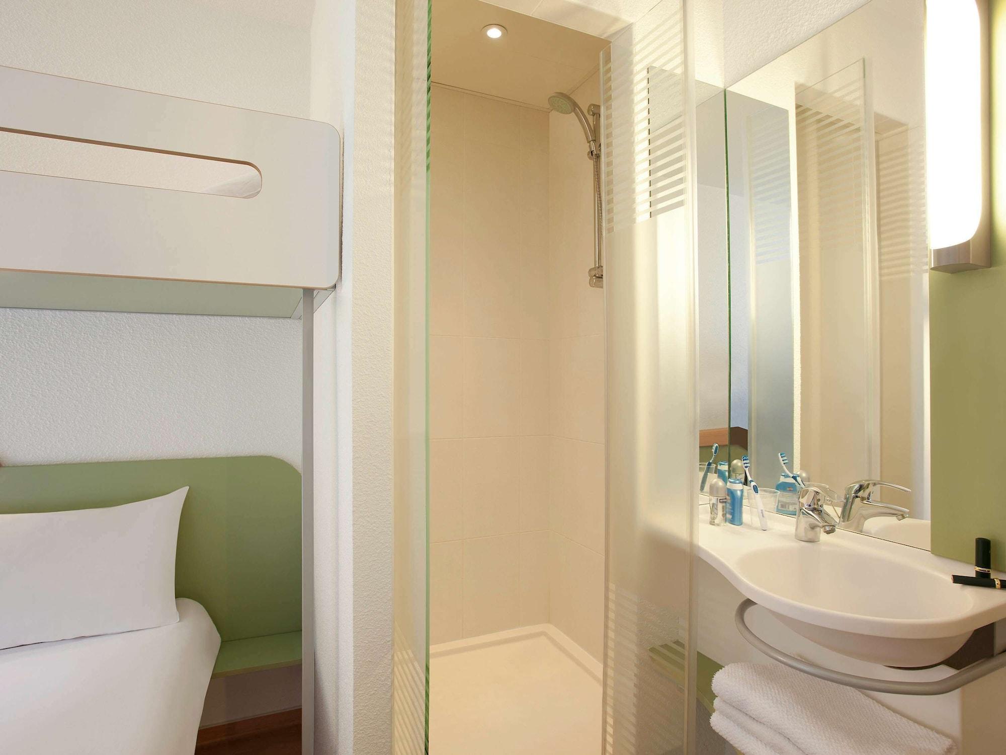 Ibis Budget Tours Nord Екстериор снимка